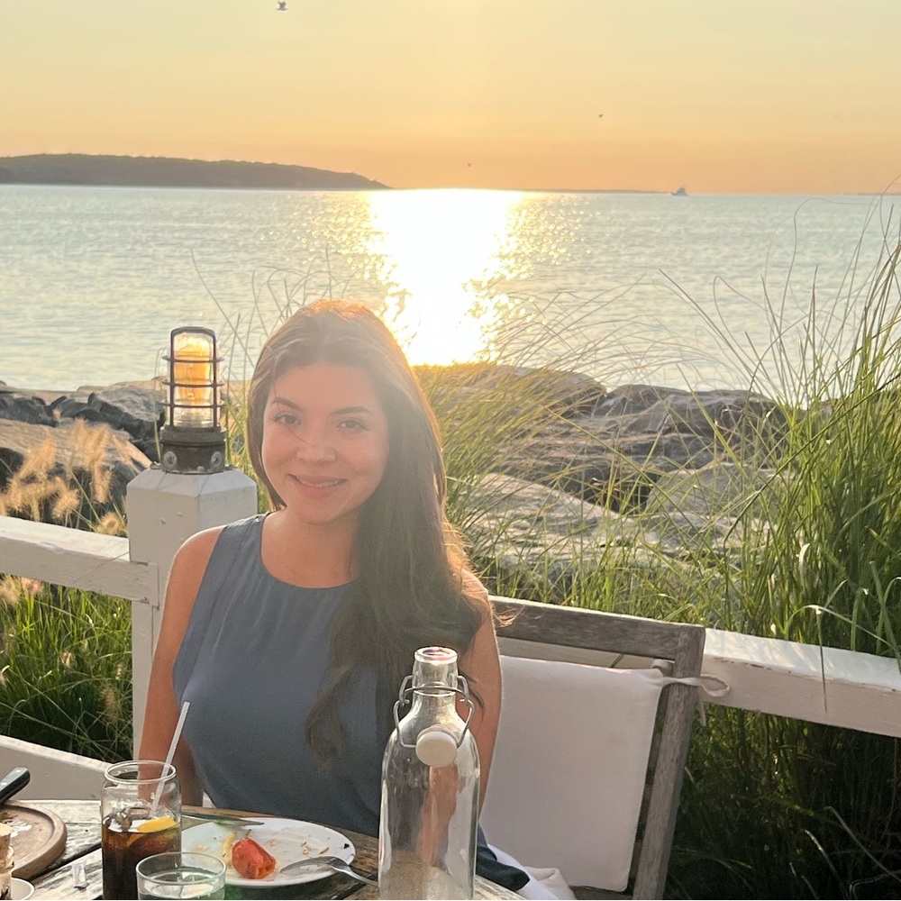 Meet your Posher, Daniela